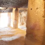 Hotel Dolmenes 3*