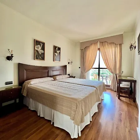 Hotel Dolmenes Antequera