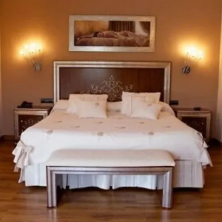 Hotel Dólmenes 3*
