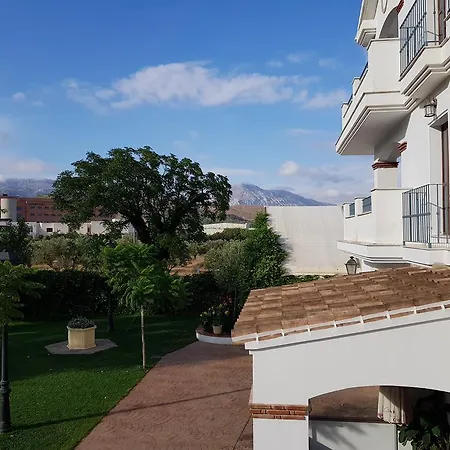 Hotel Dólmenes 3*