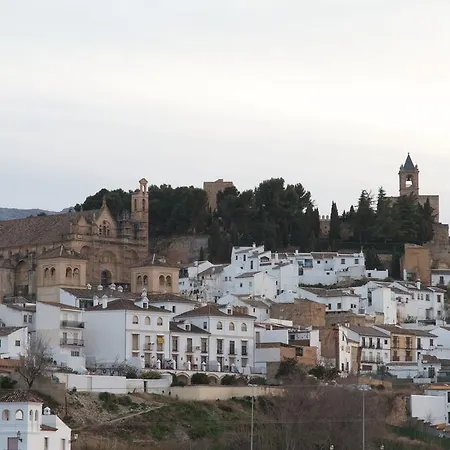 Dólmenes Hotel 3*